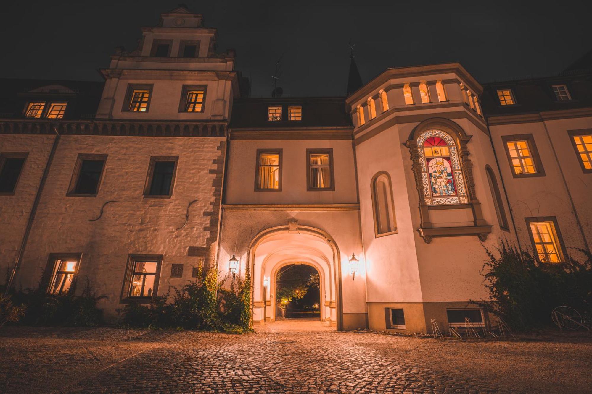 Hotel Schloss Schkopau Exterior photo